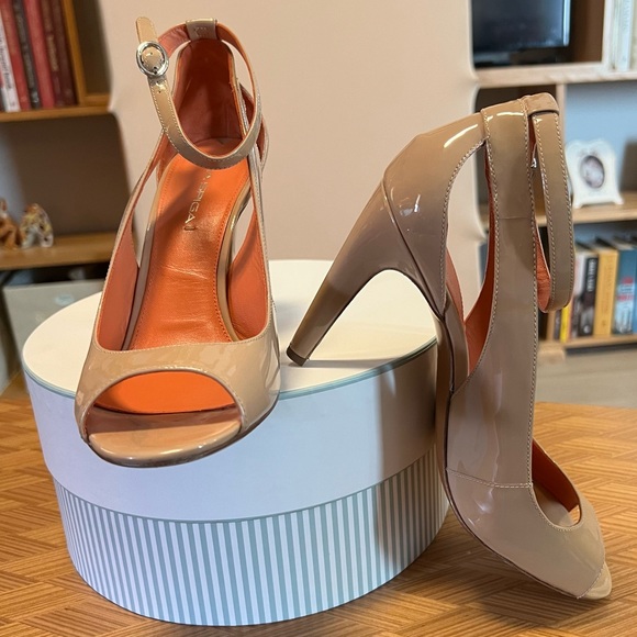 Genuine Leather Via Spiga Heels - Picture 3 of 10